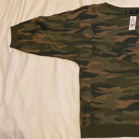 NY&Co Camo Sweater - Picture 3 of 7